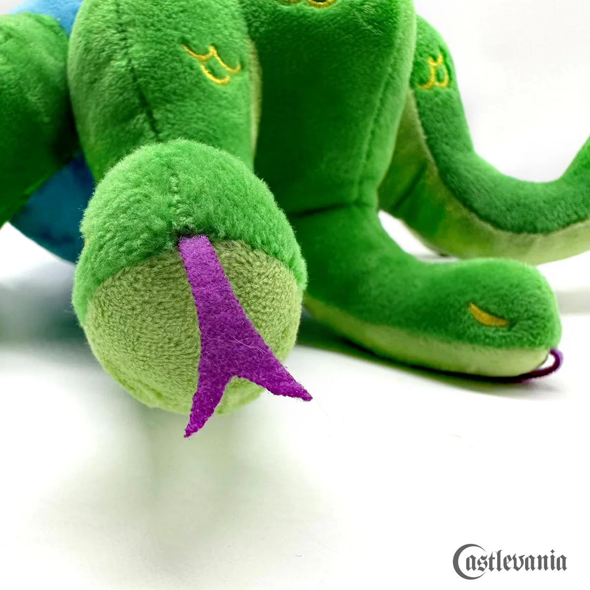 Medusa Head Plush - Image 4