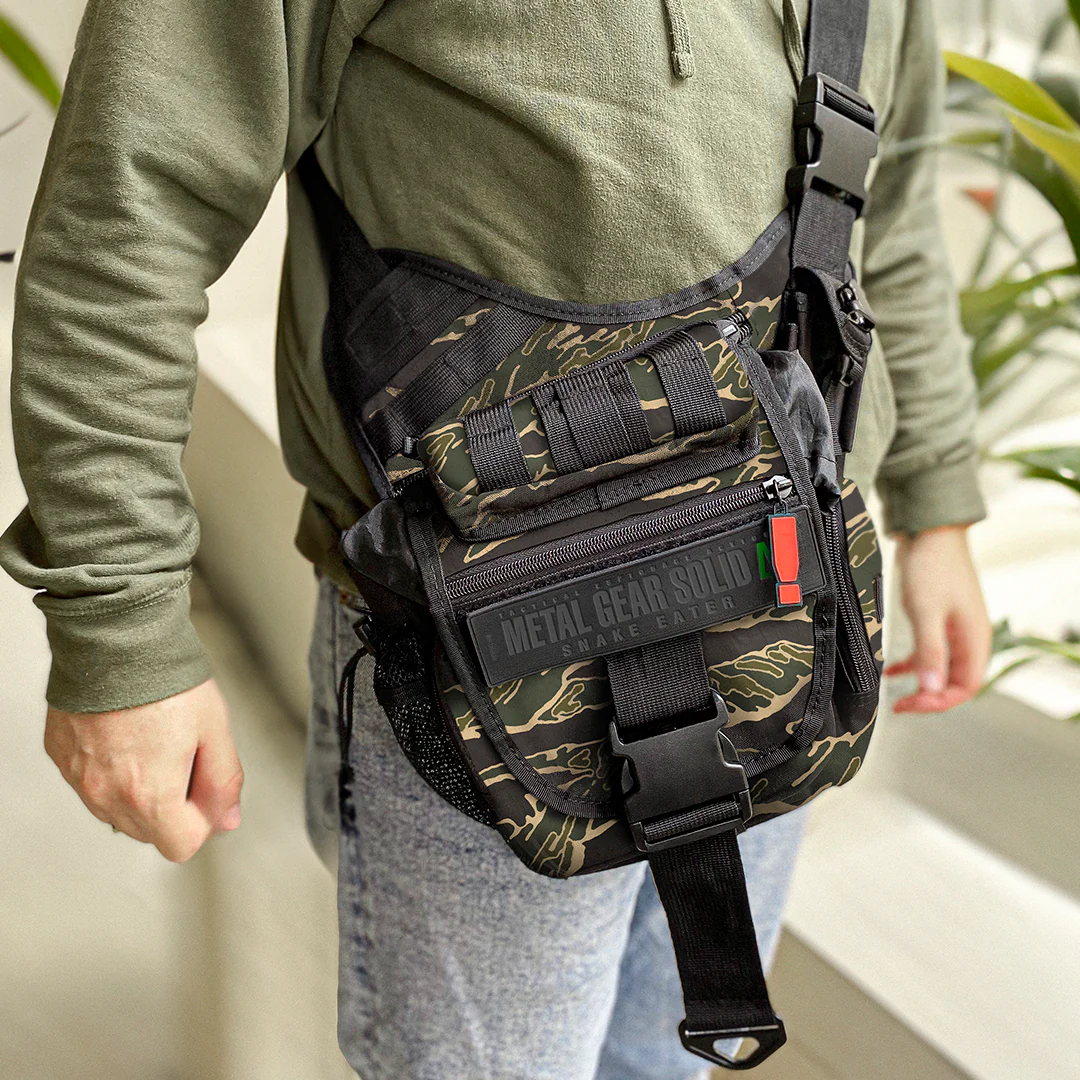 METAL GEAR SOLID Δ: SNAKE EATER Camo Shoulder Bag - Image 3