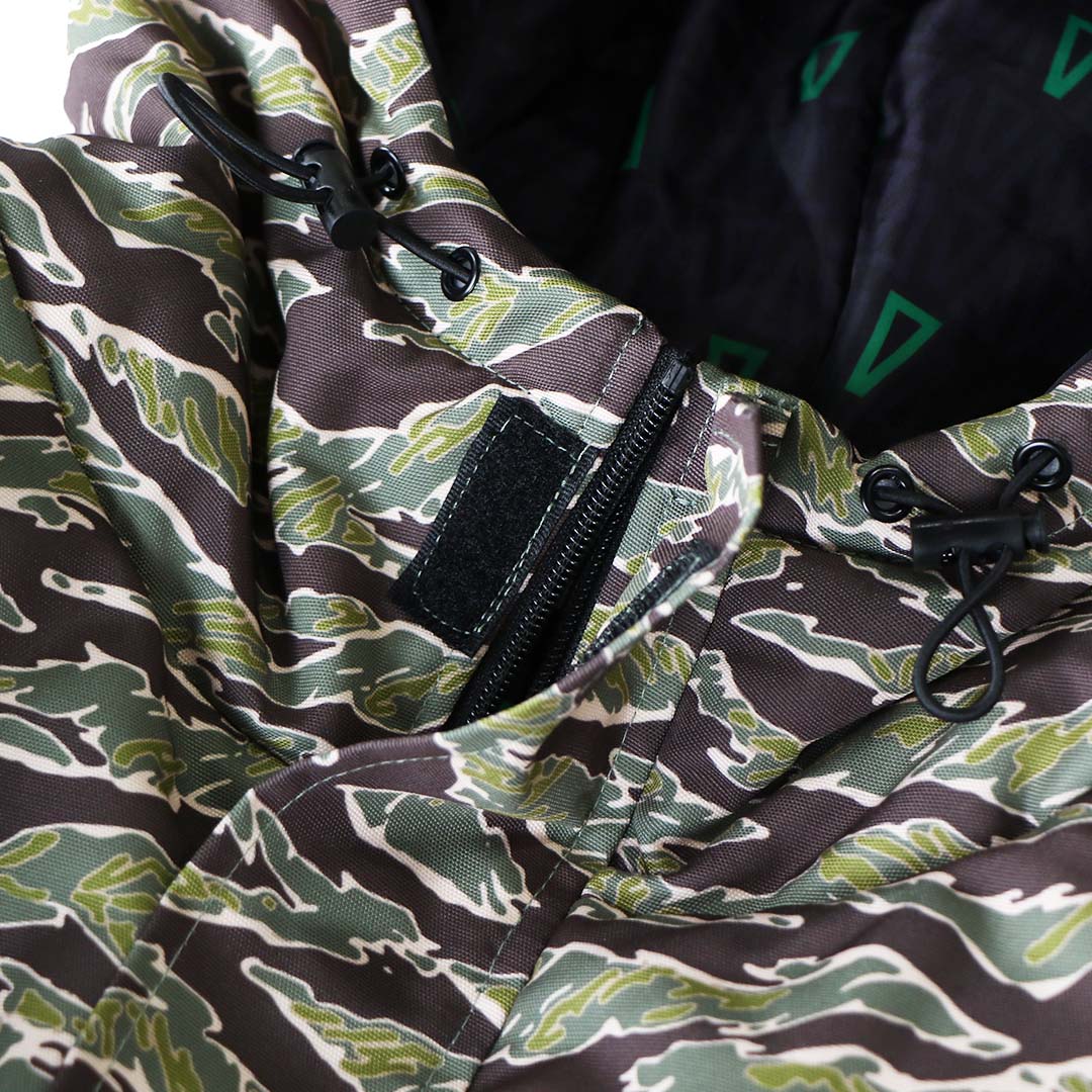 METAL GEAR SOLID Δ: SNAKE EATER Tiger Stripe Camo Outdoors Jacket - Image 6